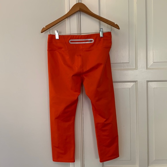 Athleta Like New Orange Crop Workout Leggings (Size M) - Picture 2 of 4